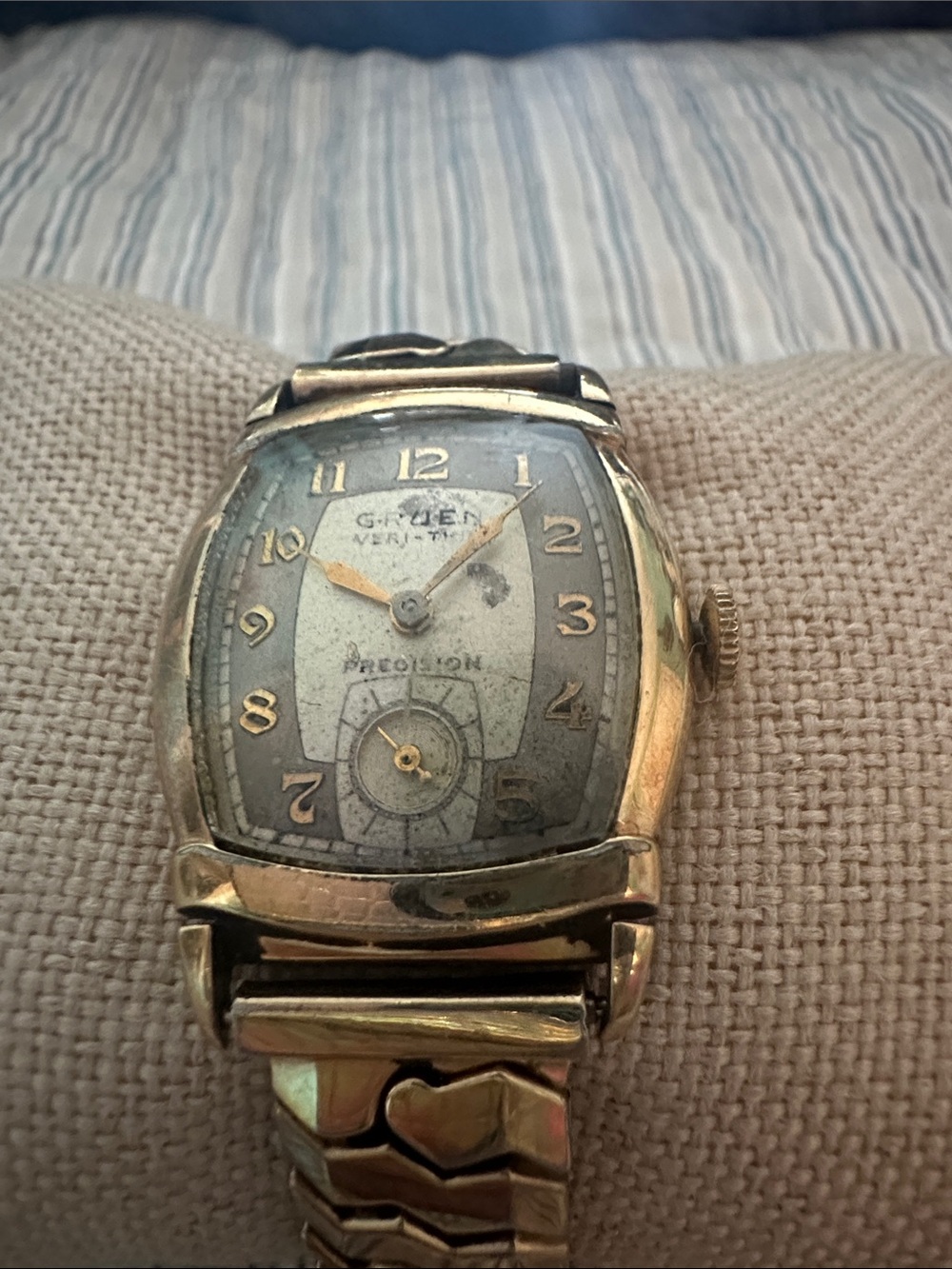 Gruen Gold-Tone men’s Dress Watch in Yellow Gold